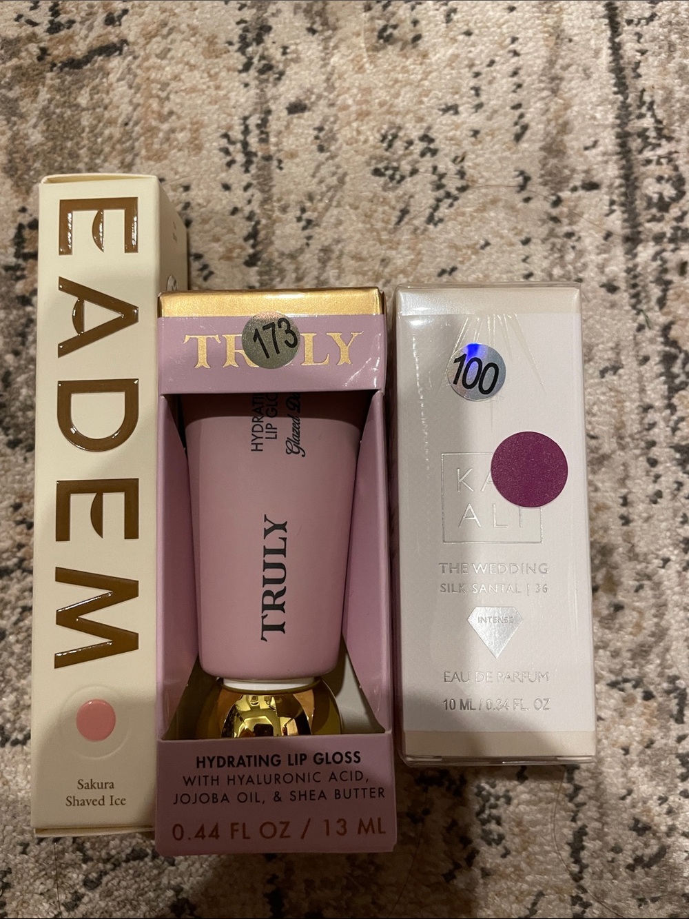 TRULY Hydrating Lip Gloss in Soft Mauve Pink